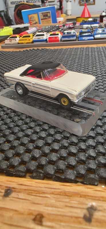Aurora Vintage 1963 Galaxie 500 Thunder Jet 500 White on Red w/ Black Hard Top