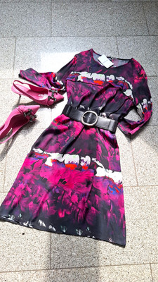 ALBA MODA ° KLEID ° 42 ° SUPER ANGENEHM ° NEU ° MONDÄN ° FANTASTISCH