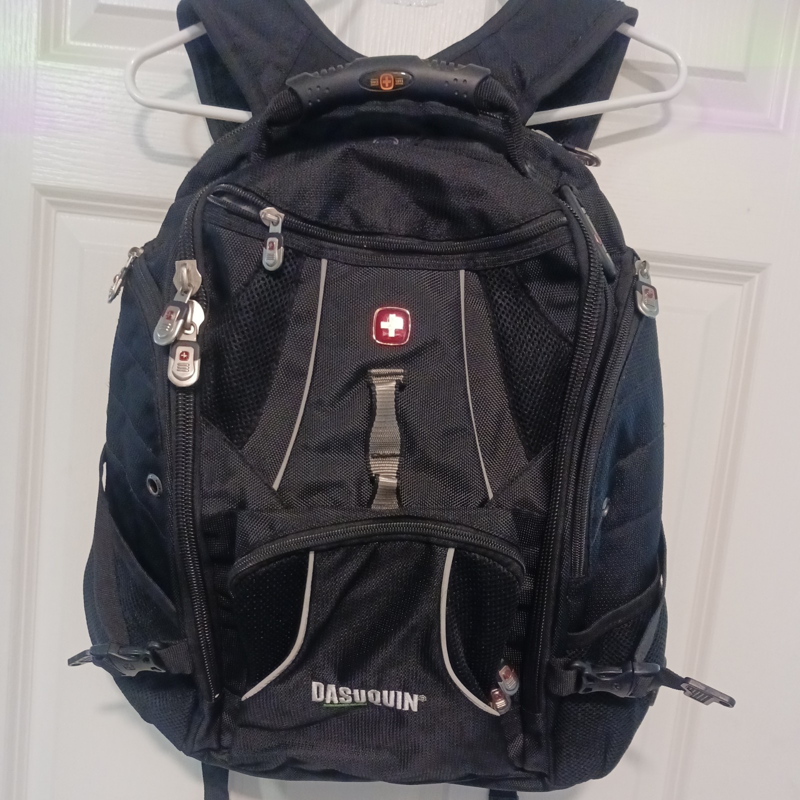 SWISSGEAR 1900-17" Laptop Backpack Black/Gray Wenger Legend 