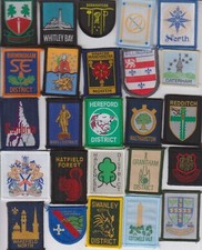 Insignias Boy Scout CONDADO Y DISTRITO x 25 inc + Ext MUSWELL HILL rojo + Ext AQUÍ PARA IR