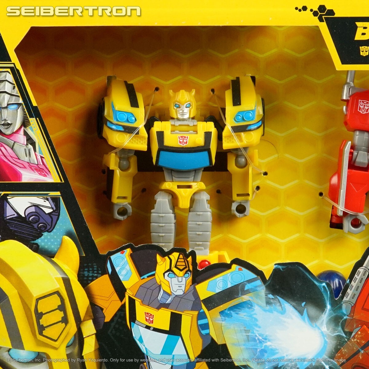 BUMBLEBEE + CHEETOR + OPTIMUS PRIME Transformers Buzzworthy