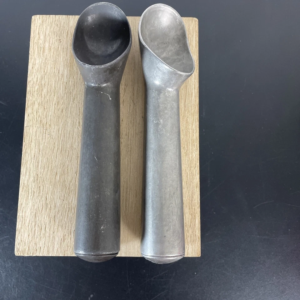 Cuchara de helado de aluminio anticongelante antiadherente Norpro más cuchara extra, 7 pulgadas Foto 4 de 4