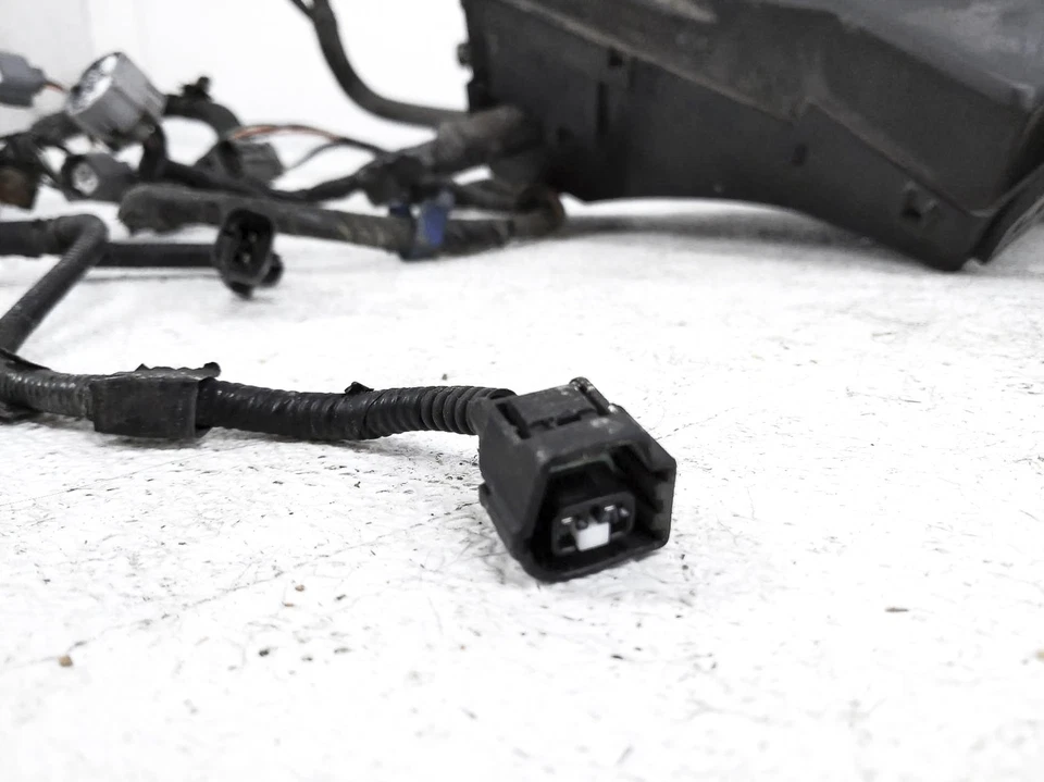 Subaru Outback 2012 sala de motores caja de fusibles arnés de cableado 81402Aj11c *2,5 L tracción trasera Foto 4 de 4