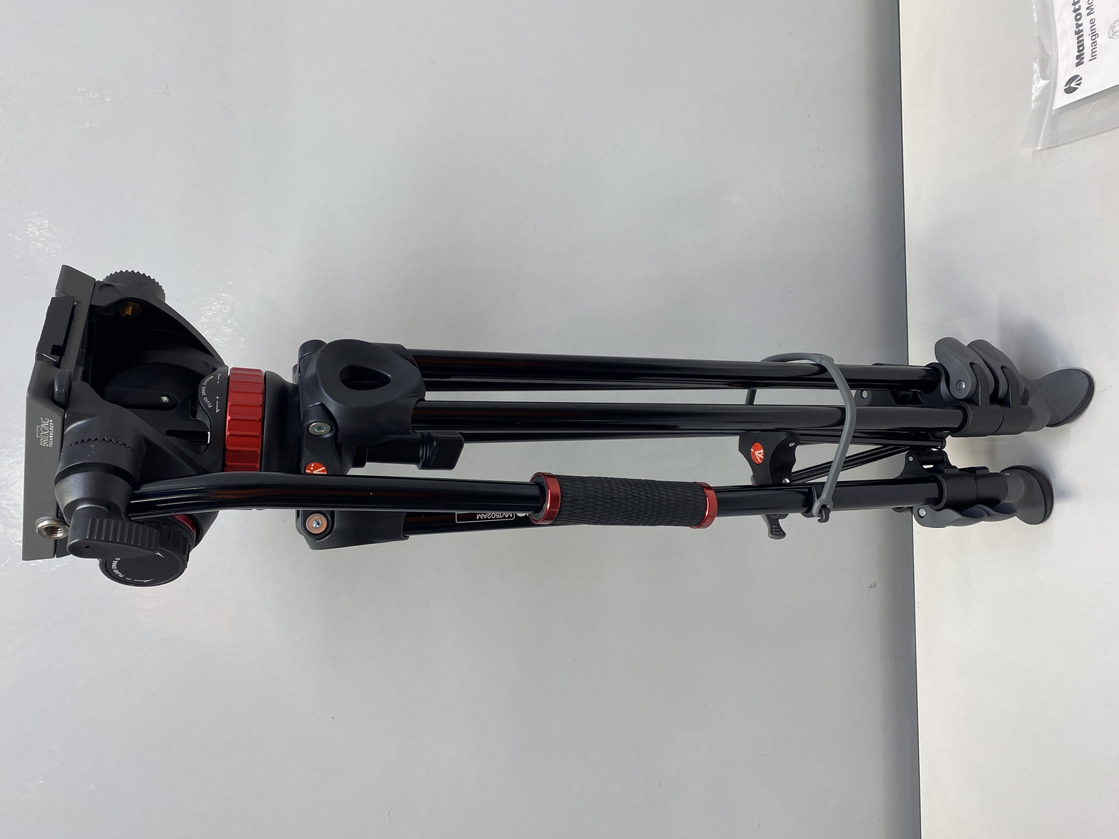 Manfrotto Video Tripod MVT502AM Aluminum Telescopic-Twin Leg