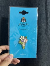 Jellycat Pin - Jellycat Amuseables Bouquet of Flowers