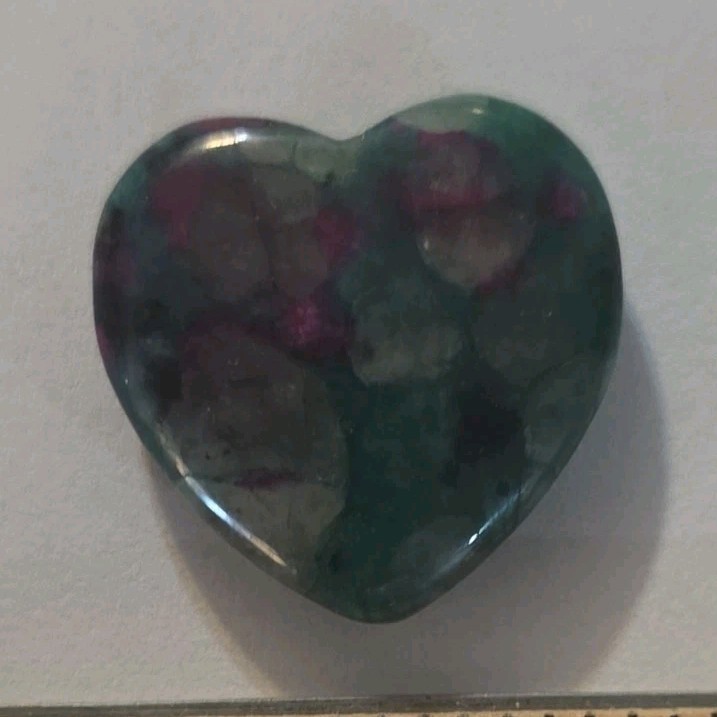 Heart-Shaped Polished Stone Carving Green Purple Multicolor 1 Inch