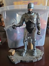 Robocop McFarlaneToy battle damaged look 2005 12" w base