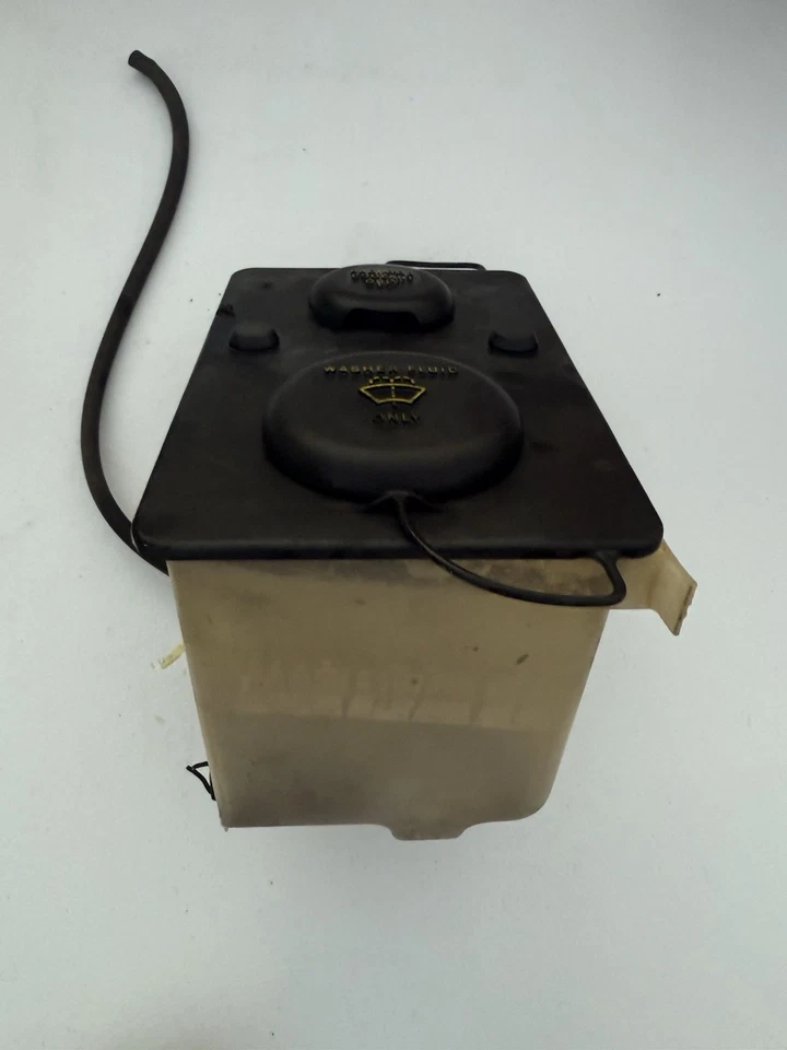 87-96 FORD F150/F250/F350/BRONCO Botella de líquido para lavadora Bomba de depósito de refrigerante OEM Foto 3 de 4