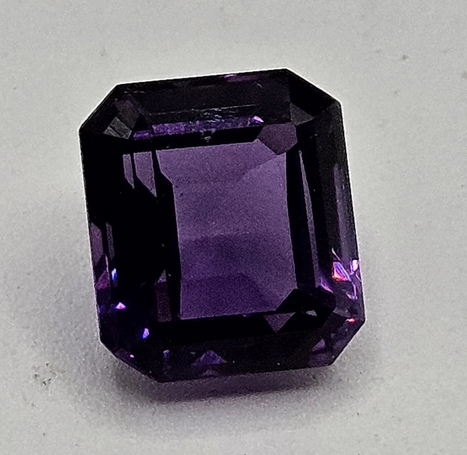 6.5CT Cushion Eye-popping Natural Vivid Purple Amethyst Gem nice deep Purple - Image 3 of 4