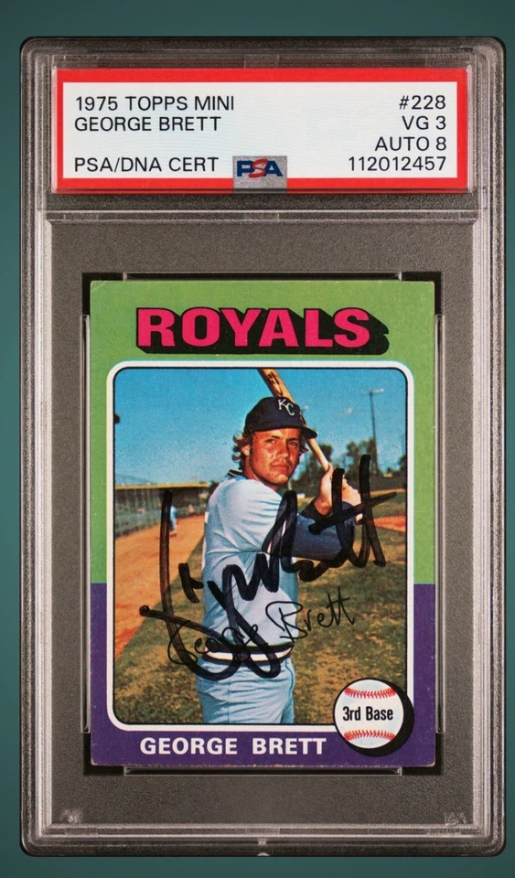 🔥🟦George Brett🟦🔥1975 Topps Mini #228 Rookie Signed HOF PSA/DNA Auto 8 Royals - Image 2 of 4