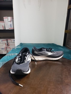 Brooks Trace 2 Shoes Size 8.5 Womens Black Running Marathon Gym 1203751B016