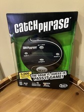 Hasbro Catch Phrase Handheld Electronic Game Grab it Guess It Pass It B7389 NEW