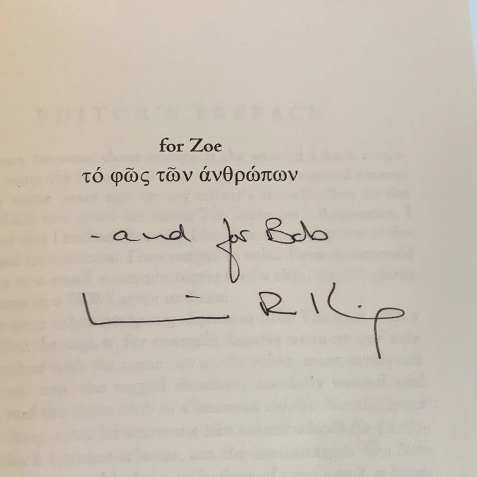 A MONSTROUS REGIMENT OF WOMEN by Laurie R. King SIGNED 1995 1st US Edition HC DJ Foto 2 de 4