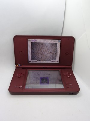 Nintendo DSi XL Console + mario & sonic game + Training brain game