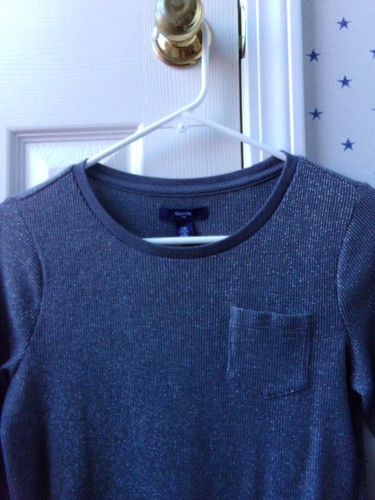 Girls GAP Gray Shirt Size XL 12 Metallic Sparkly Silver Thermal Waffle Weave - Picture 5 of 17