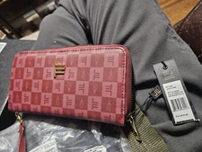 London Fog Black Adalia Croco Zip Around Wristlet Wallet - New in Box with Tags