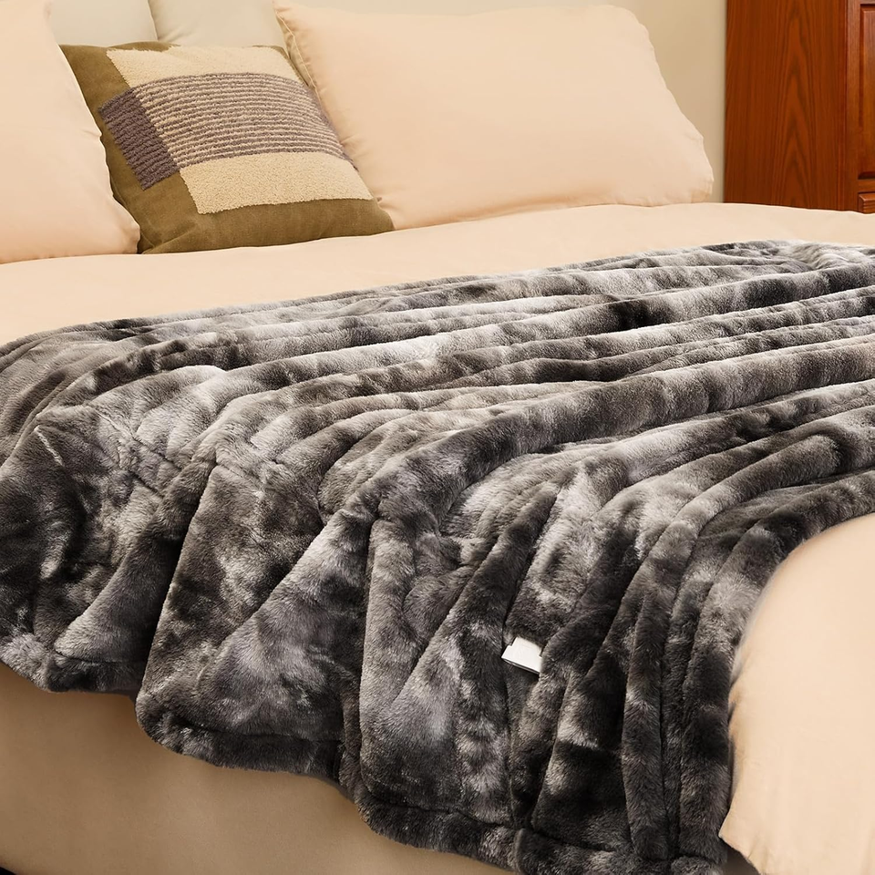 Electric Heated Throw Faux Rabbit Fur Blanket with 6 Heating Levels & 4