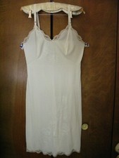 Vintage Womens Lingerie Full Slip White Adjustable Straps Front Embroidery Sz S