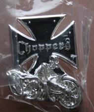 Ausverkauf   Pin Biker Eisernes Kreuz mit Chopper Skull Metall Neu   58