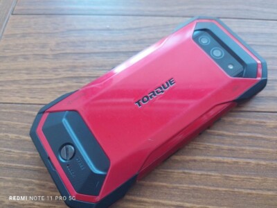 Kyocera KYG01 TORQUE Smartphone Red Good