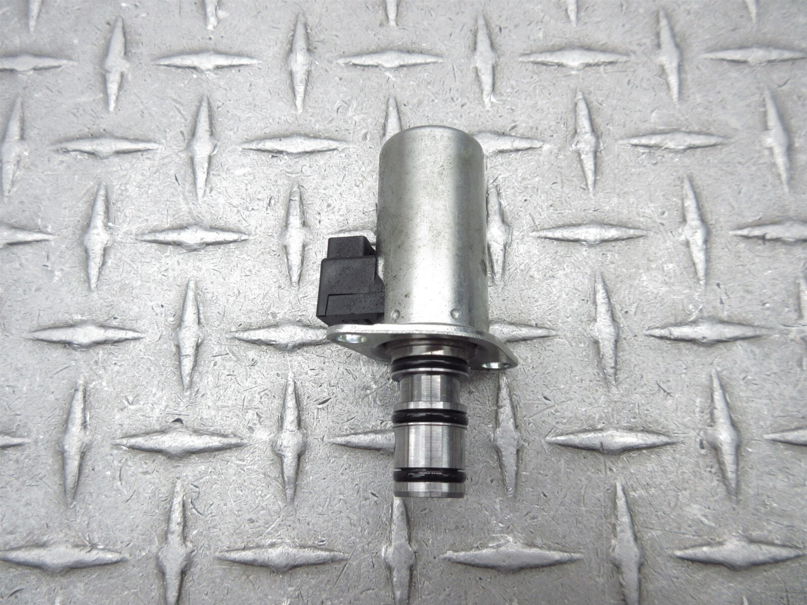 2008 Ferrari F430 Spider Roof Top Solenoid Control Regulator Valve Assembly
