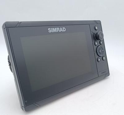 Simrad Cruise 7 7`` Farb-GPS-Kartenplotter mit Sonnenabdeckung