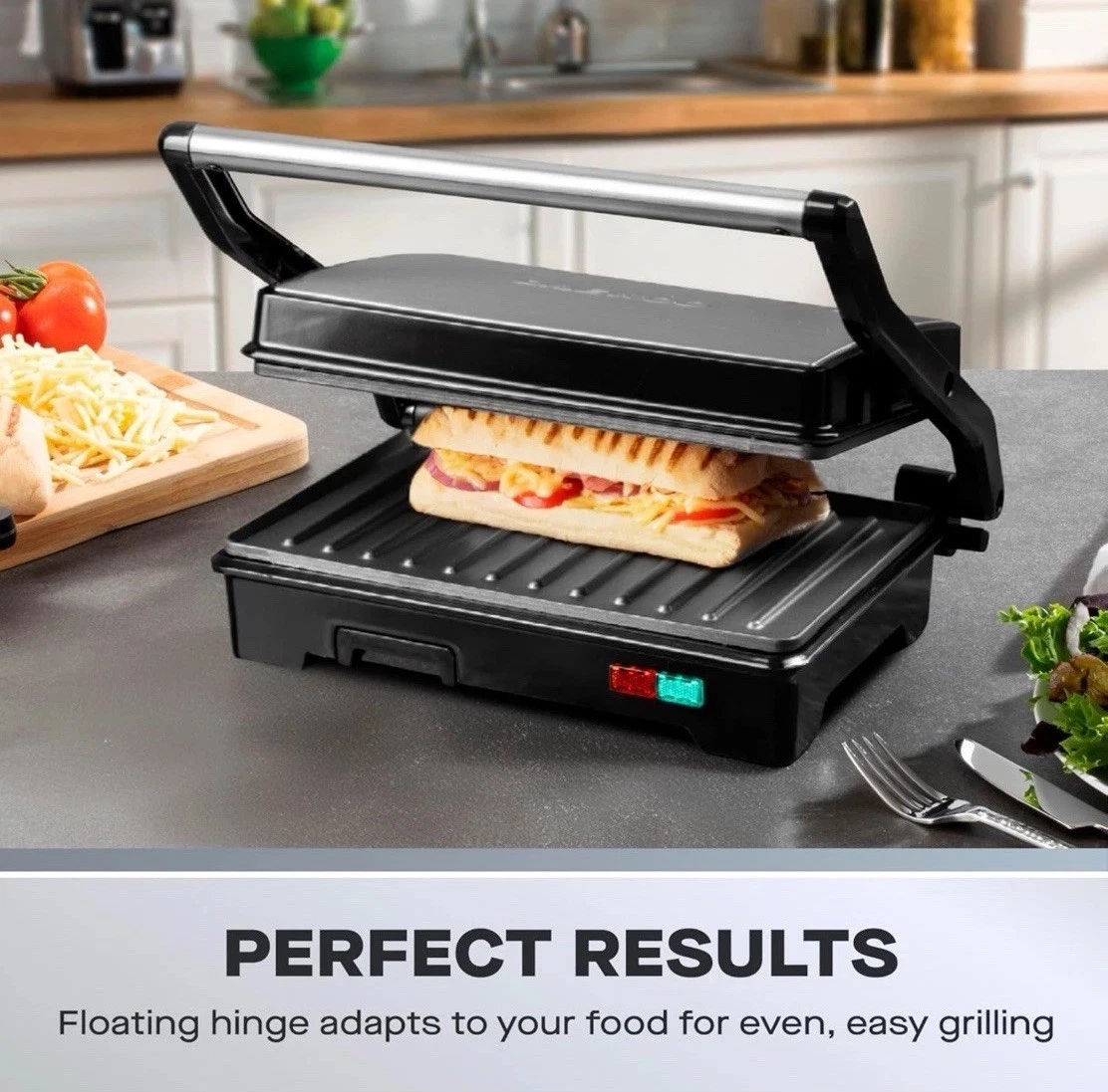 Daewoo Panini Press and Health Grill with Non-Stick Plates 750W black silver
Opens in a new window o