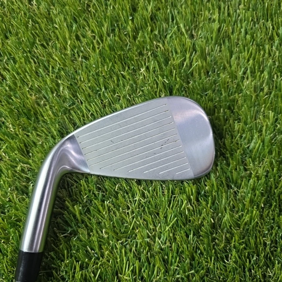 Takomo 101 5 Iron Obsidian 75 Senior Flex Graphite Shaft Midsize Grip *VGC* - Image 2 of 4