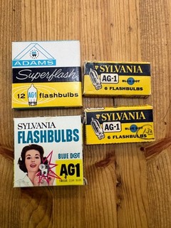 Lampadine vintage Sylvania Blue Dot & Adams Superflash AG 1 (31 totali)