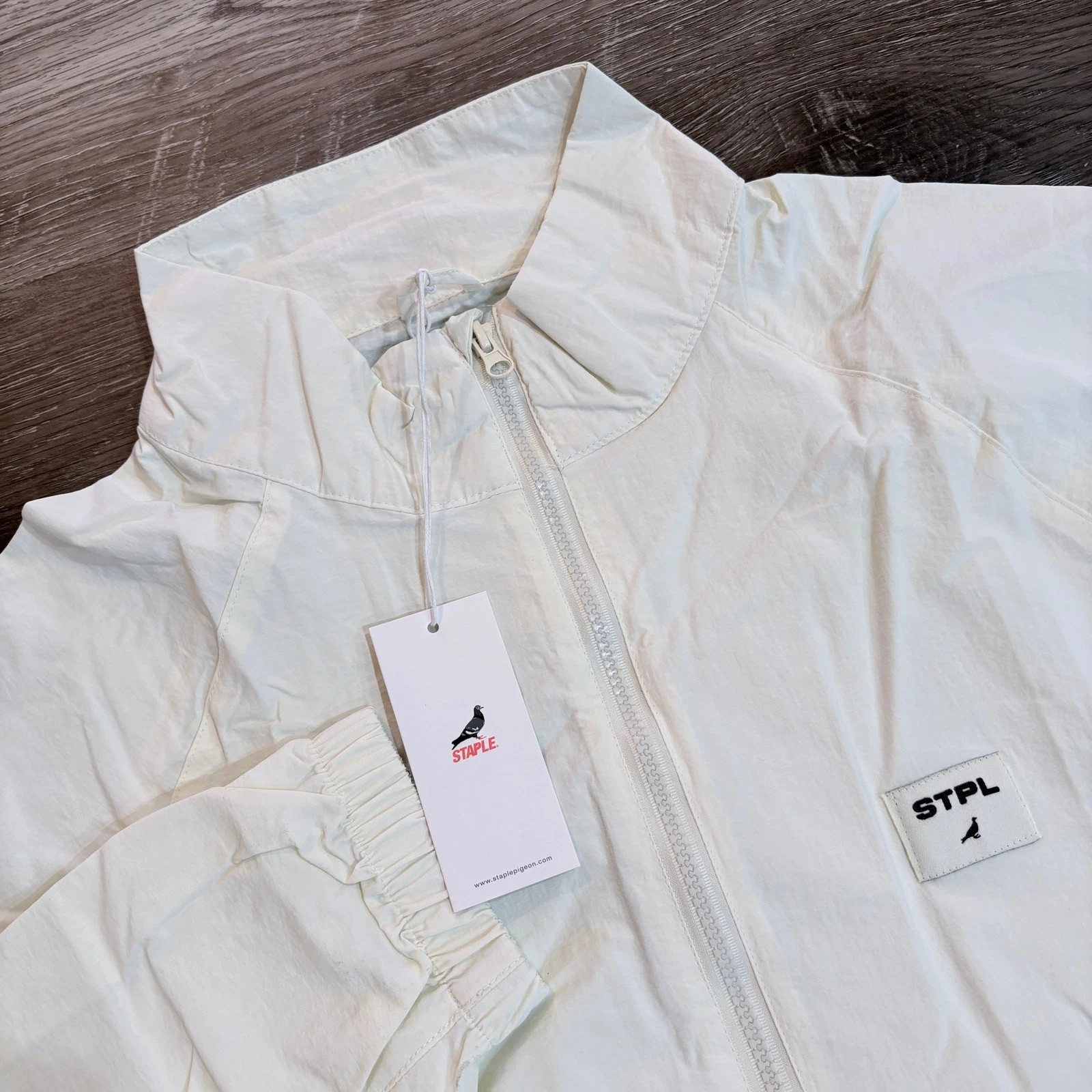 Staple Pigeon Streetwear Light Windbreaker Jacket Cream Size L