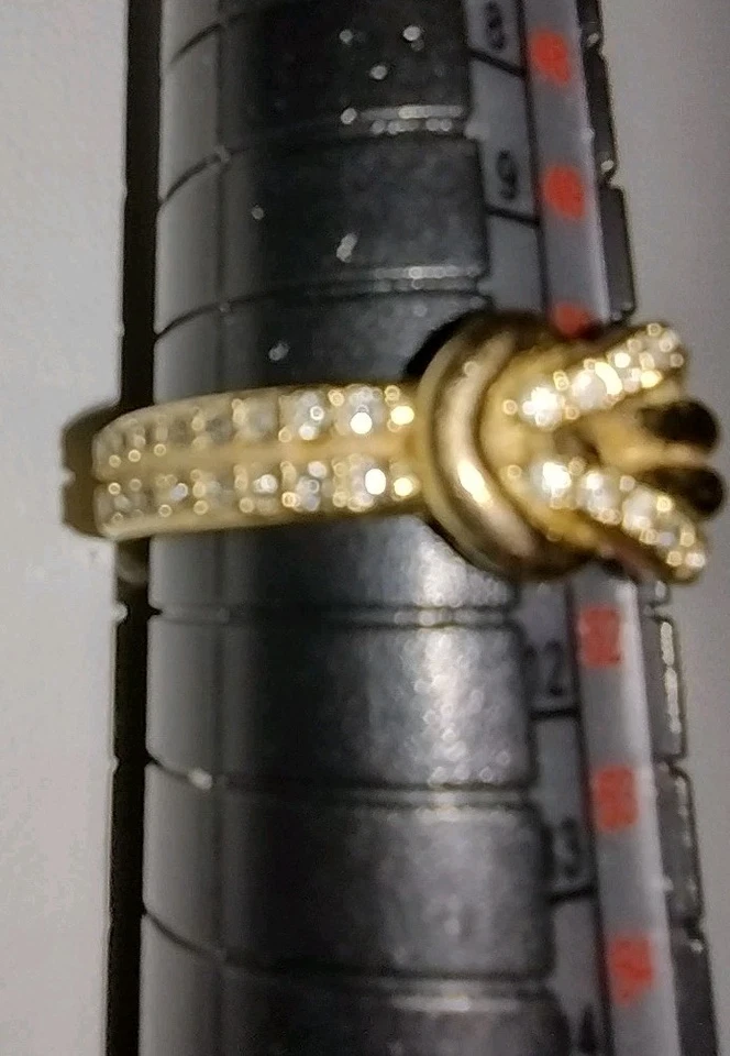 Anillo Swarovski Tono Oro Tamaño 5.75" Banda 3.5mm Foto 3 de 4