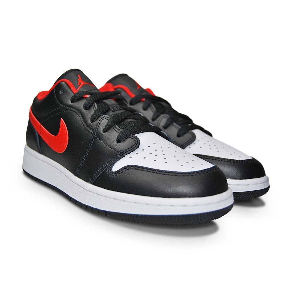 Juniors Nike Air Jordan 1 Low (GS) - 553560 063 - Black Fire Juniors Nike Air Jordan 1 Low (GS) - 553560 063 - Black Fire