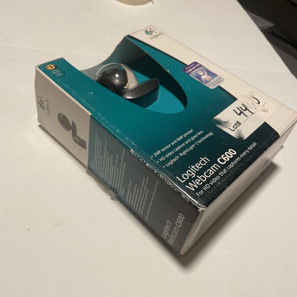 Logitech Webcam C600 2 MP Sensor 8 MP Photos Built in Microphone Universal Clip - Image 4 of 4