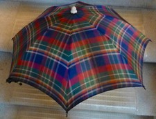 VINTAGE FUMC CHILDS UMBRELLA WITH WOODEN HANDLE PLAID PATTERN 1940'S