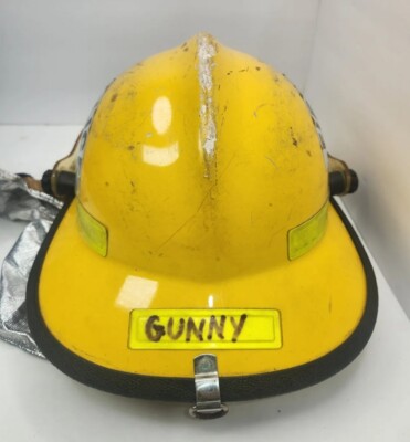 Firefighter Helmet Cairns & Brother N660C Metro Fire Police Yellow Firefighter Helmet Cairns & Brother N660C Metro Fire Police Yellow