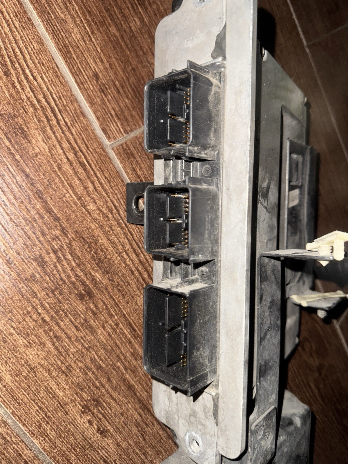 Ford GT 2005 Electronic control unit
