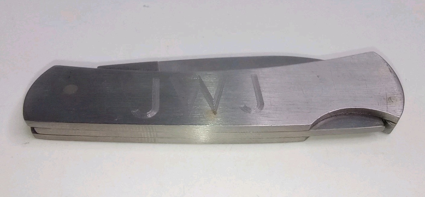 CASE XX 225 L SS Lockback Folding Pocket Knife Made In USA - INITIALS Engraved