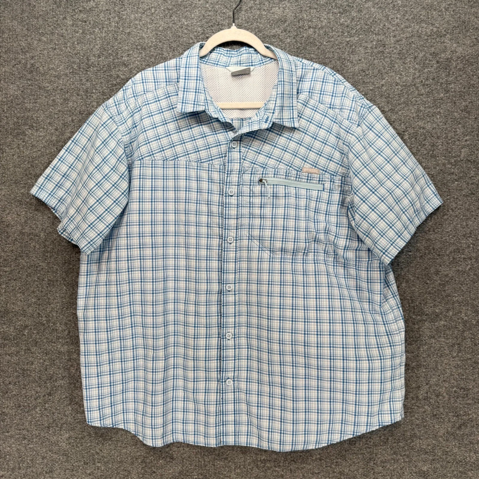 Columbia Button Down Shirt Mens XXL Blue Plaid Vented Hiking Fishing Utility