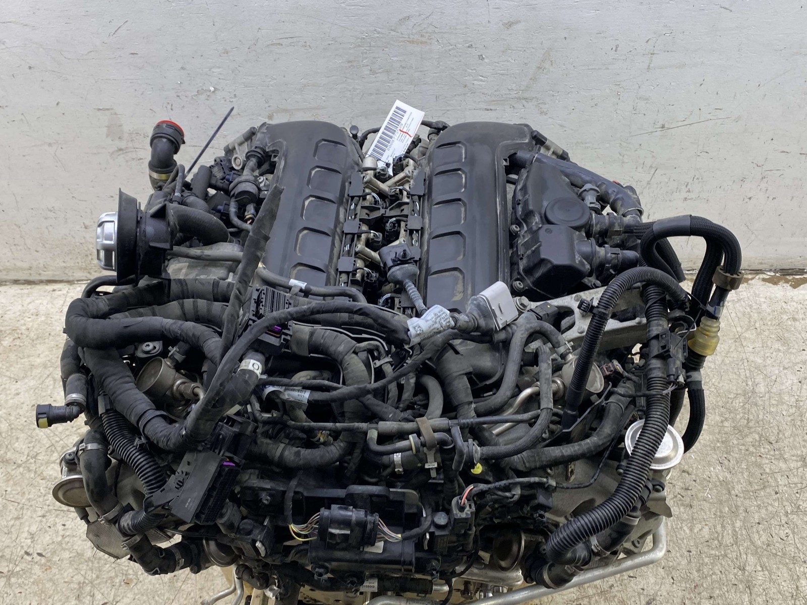 Bentley Bentayga 2015-2020 Motor P/N 36A973595Q