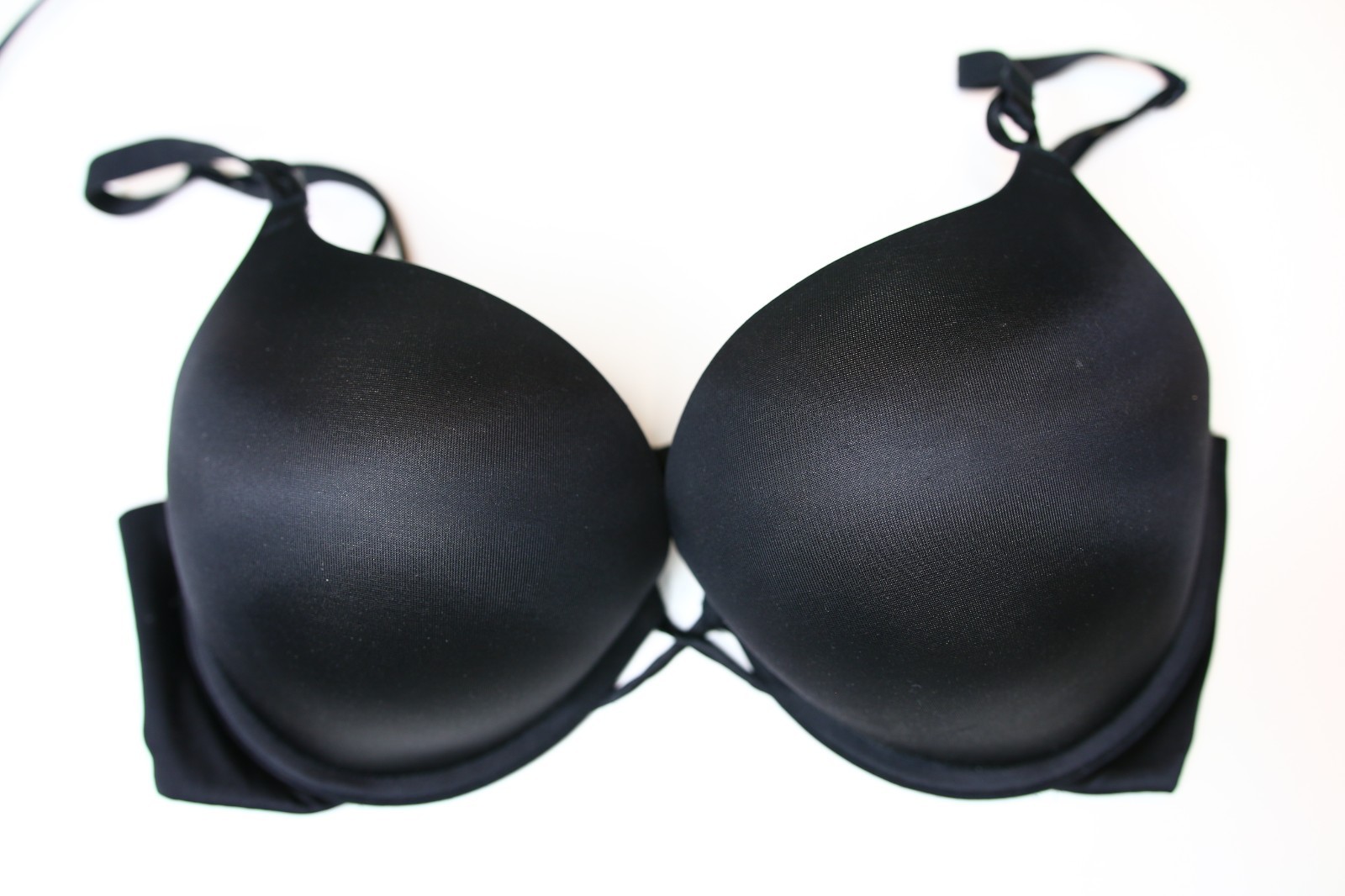 Victoria’s Secret bombshell bra RRP £59 Black Timeless Simple 34D Adds 2 Cups VS image 2