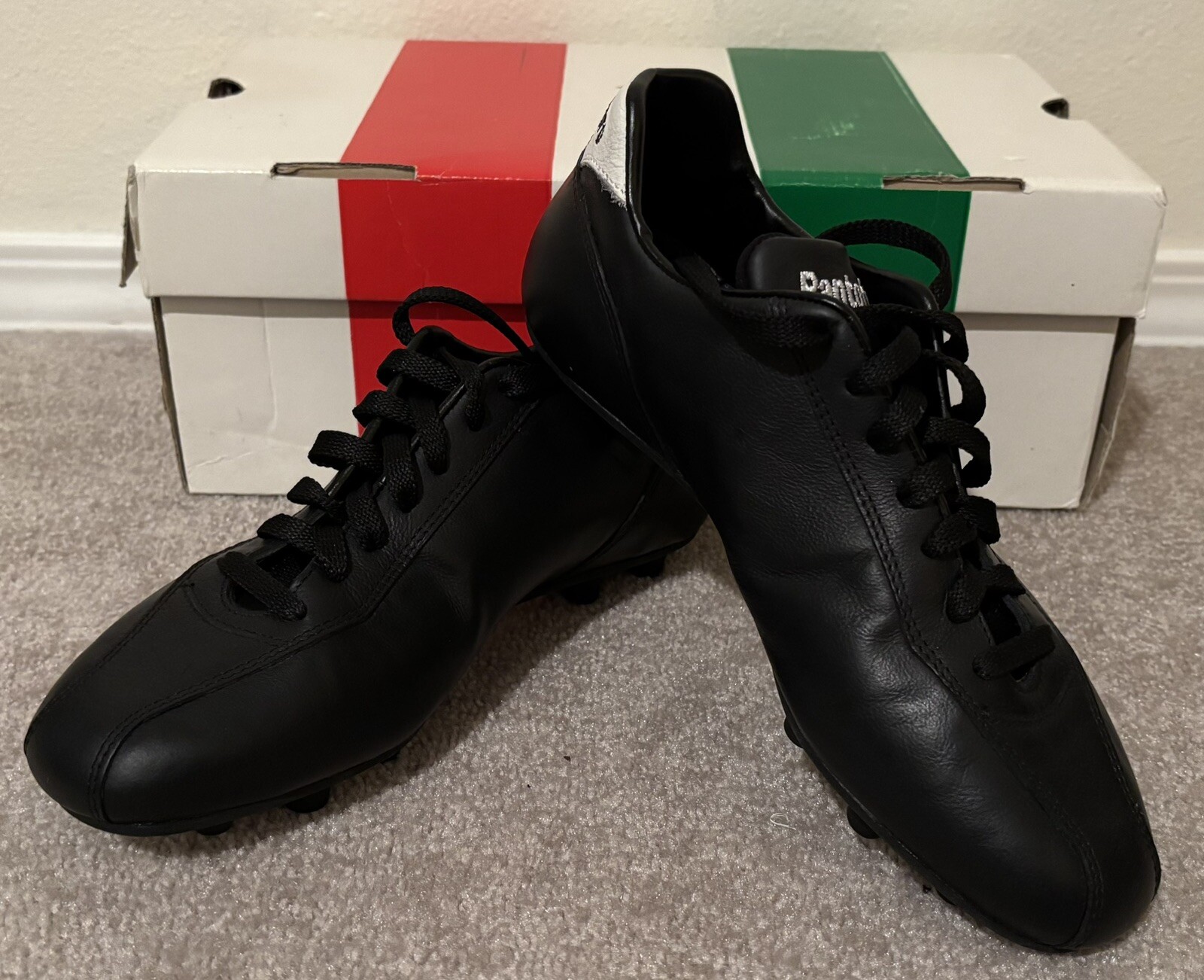 PANTOFOLA D’ORO Tacchetti calcio PANTOFOLA D'ORO. EU 39 US 8.5