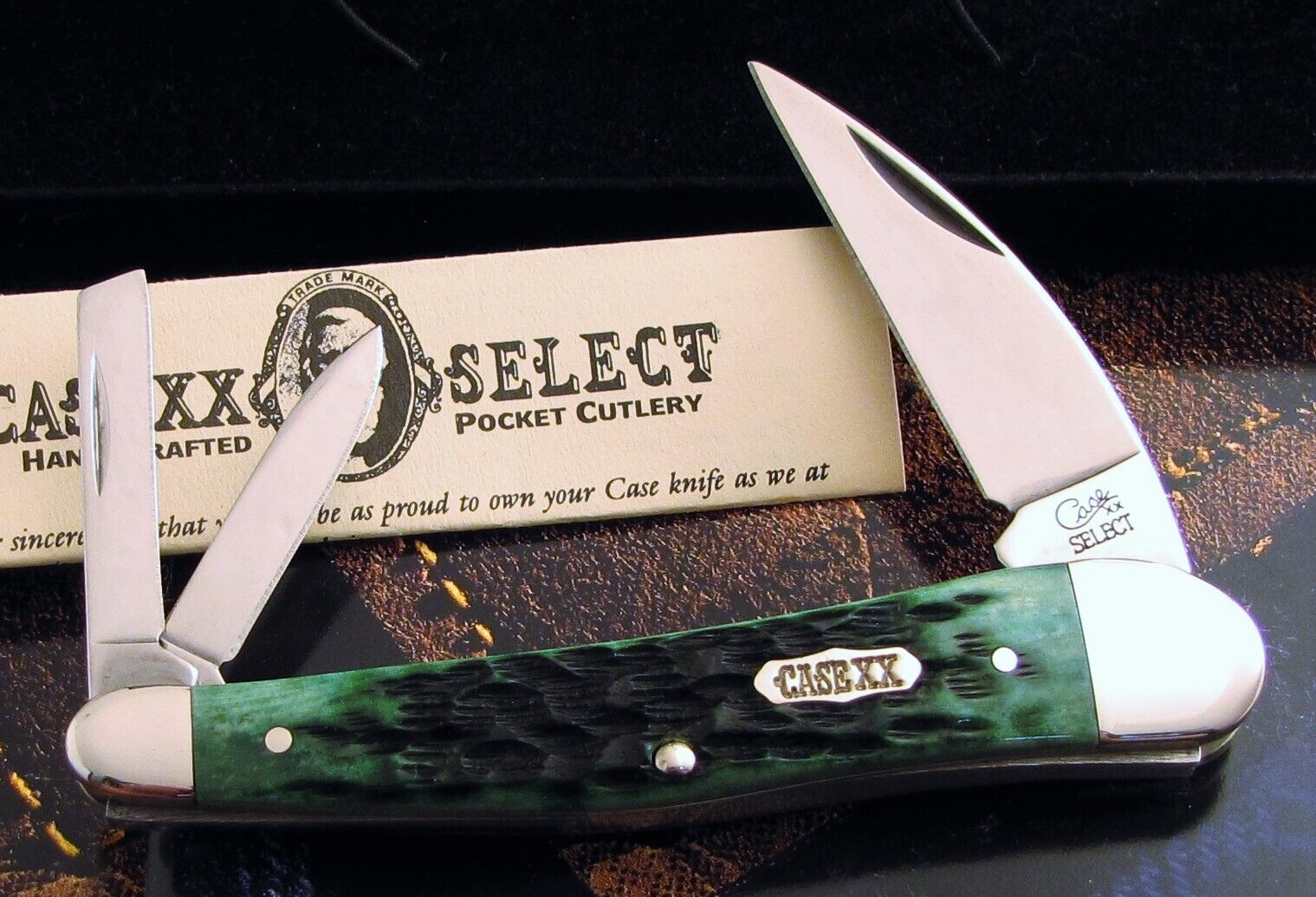 Case SELECT Seahorse Whittler Knife 2002 NICE Peachseed Green Bone Deluxe Box NR