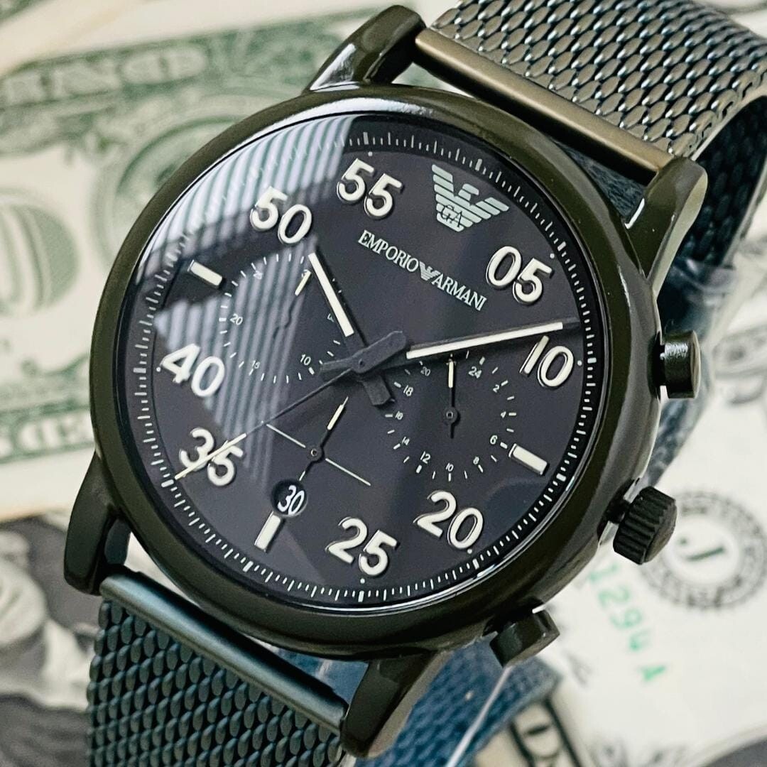 Montre Emporio Armani homme étanche en acier cadran noir mat
