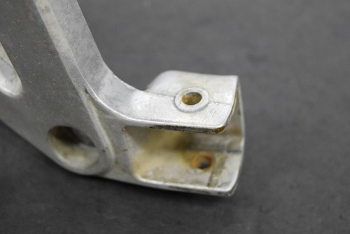 HONDA 1983 VT750C 84 85 VT700C SOMBRA TRASERA PIE IZQUIERDO SOPORTE PILLION - Imagen 5 de 6