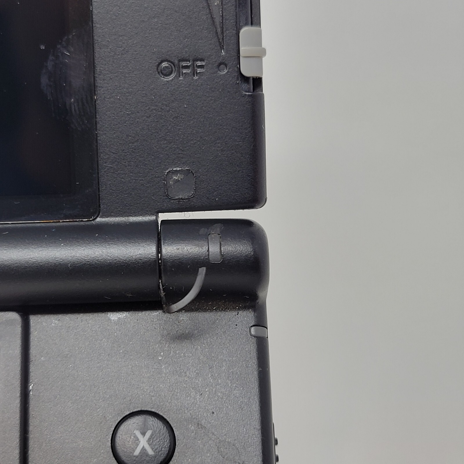 FOR PARTS Nintendo 3DS XL Handheld System Black Powers On Blue