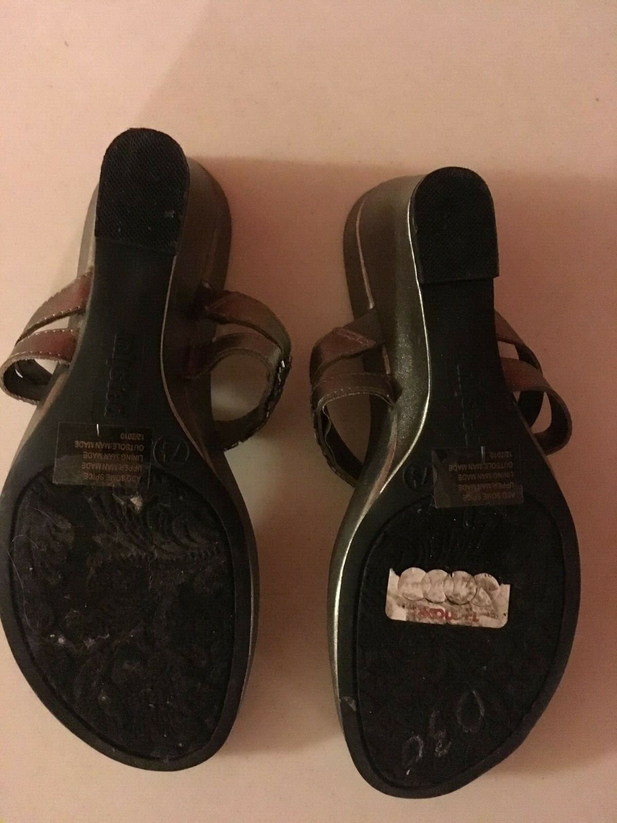 PANTOFOLA D’ORO Sandali con zeppa con perline dorate non in vendita 7 5 M usati