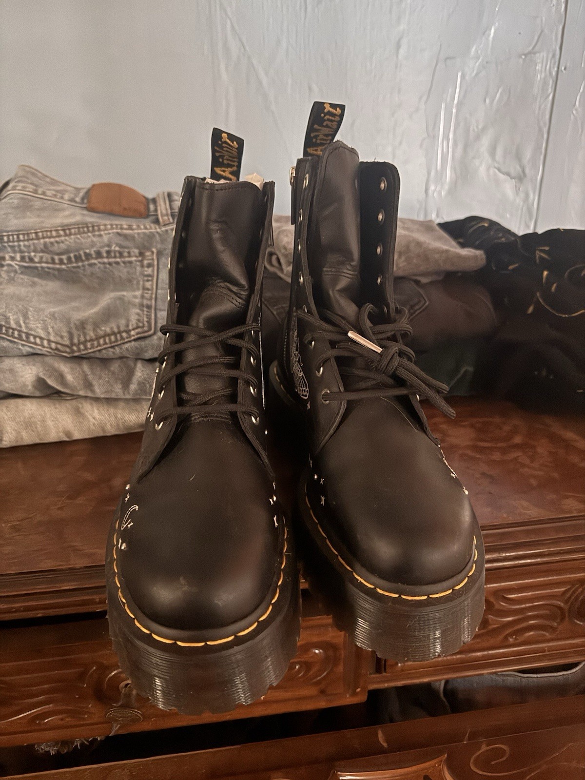 Brand New Doc Martins Size 9. No Box But These Have Never Even Been Worn. As-Is thumbnail 3