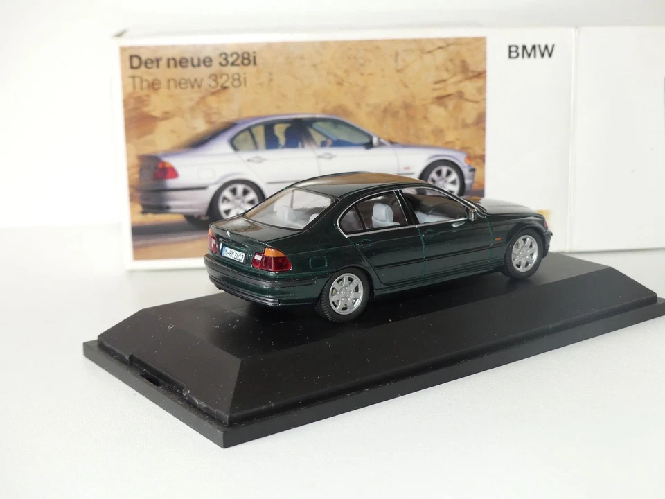 BMW SERIE 3 328 i E36 Vert SCHUCO 1:43 - Photo 2/2