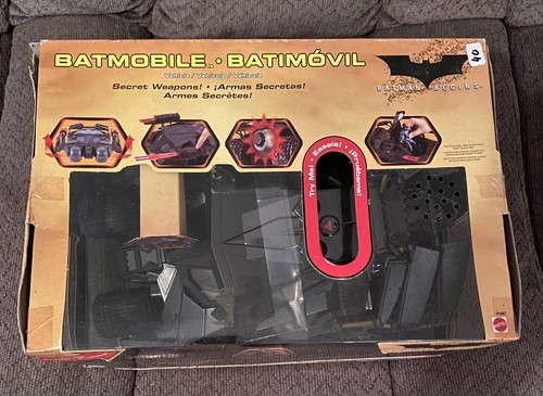 Mattel Batman Begins Batmobile (Tumbler) 13” Lights & Sounds New 2005 - Picture 2 of 3