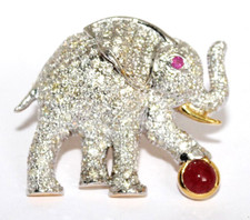 7.82ct Natural Round Diamond 14K Yellow Gold Ruby Elephants Pendant Brooch Pin